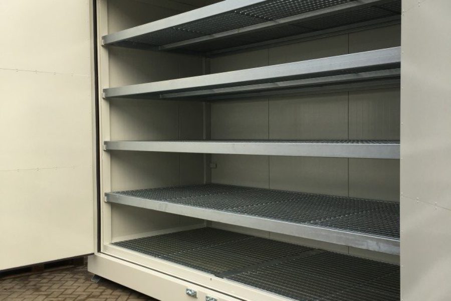 https://opslagcontainers.com/wp-content/uploads/2018/12/Brandwerende-opslagcontainer-voor-Lithium-Ion-batterijen-voorzien-van-2-opendraainde-deuren-en-Aerosol-blussysteem-e1543909082547-900x600.jpg